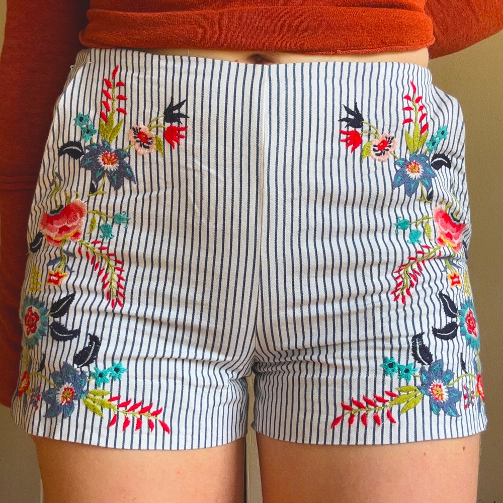 LOFT striped embroidered petite shorts